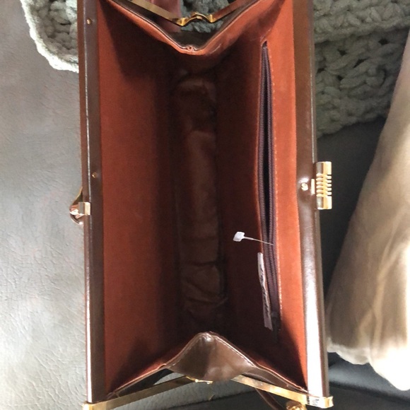 La Belle Montreal vintage snake skin clutch with unique closure clasp, rare find - Picture 5 of 6